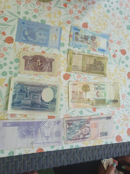 Bani de colecție vechi