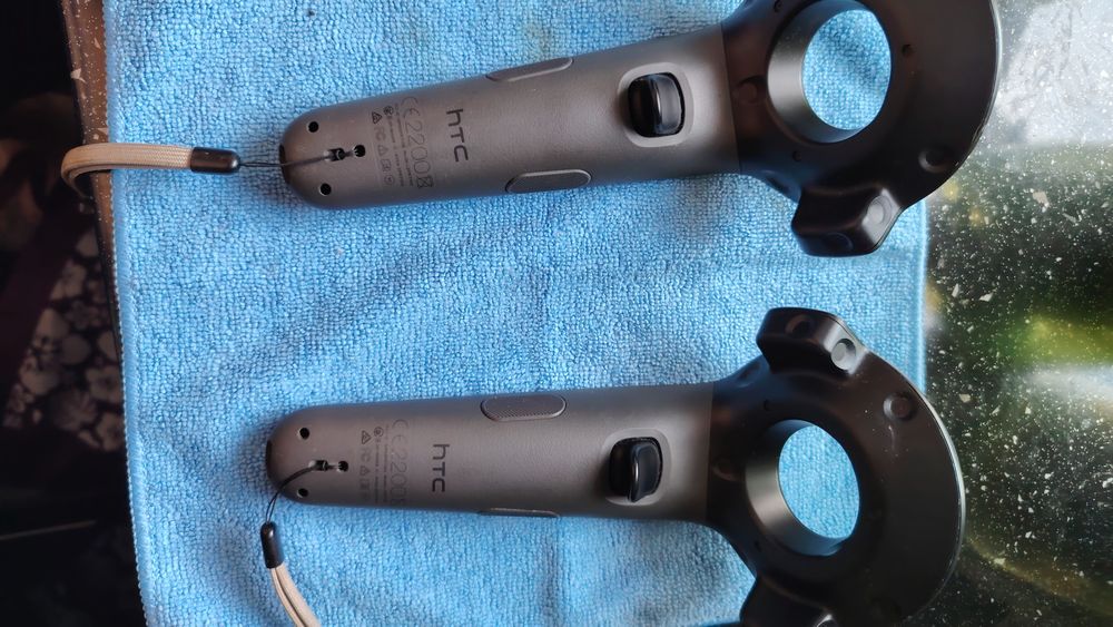 HTC Two (2) HTC Vive Virtual Reality VR Wand Controllers