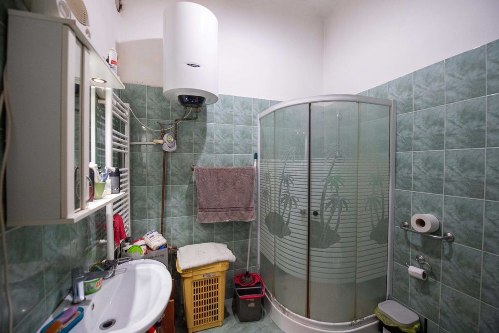 Casă de vânzare – Emil Zola, 2 CF, 1000 mp teren curte și grădină mare