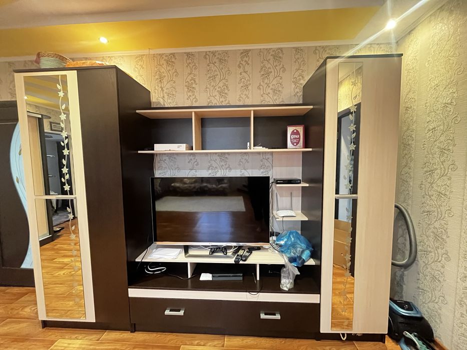 Продается тв зона  мебель для гостиной