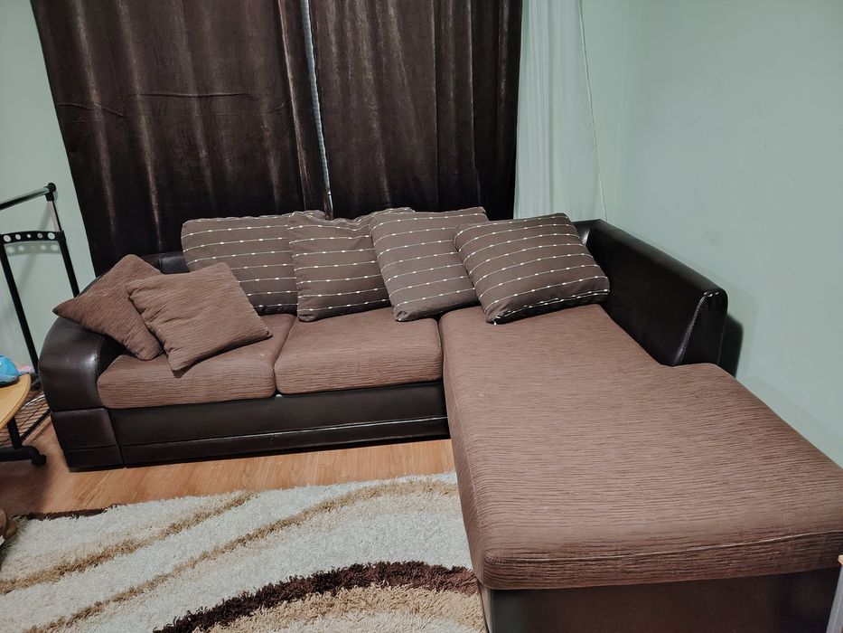 Холов ъглов диван