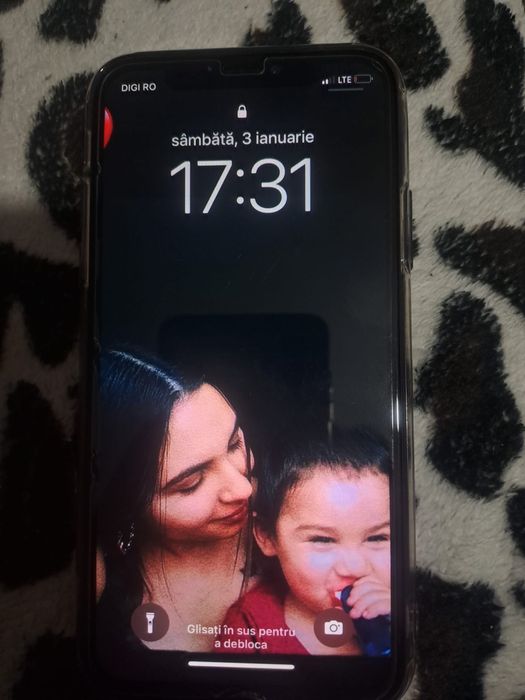 Vând iphone X urgent