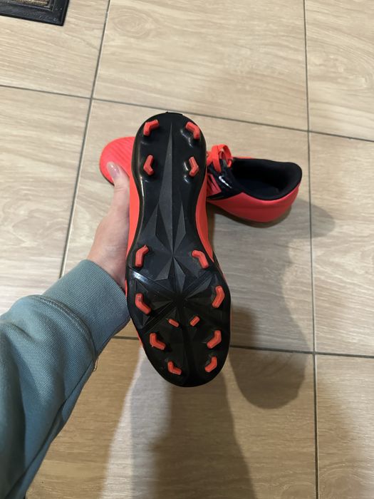 Продам бутсы Nike Phantom оригинал