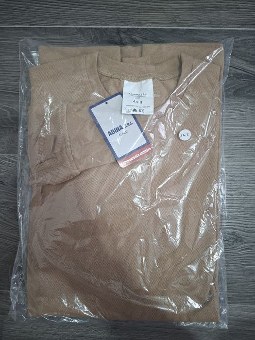 Tricou combat la baza gatului cu maneca lunga