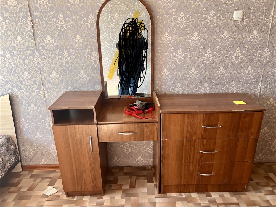 Спальный гарнитур