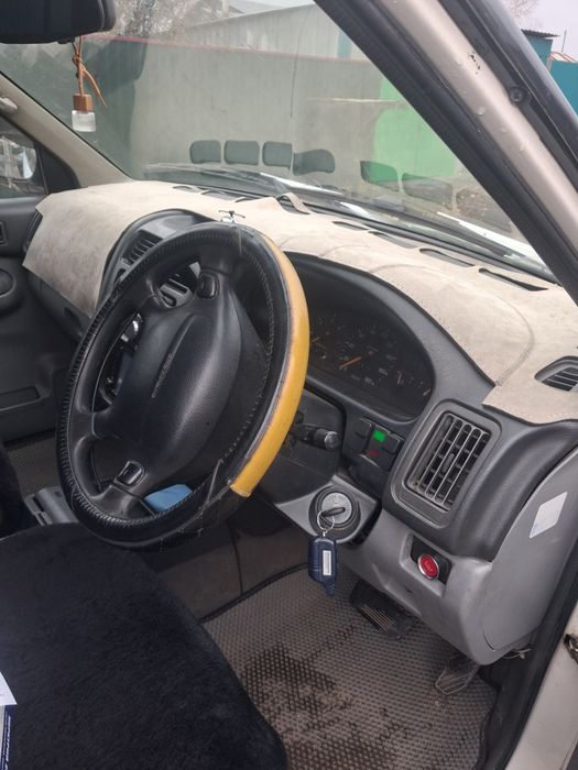 Продам автомобиль Mazda СРОЧНО