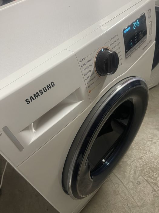 Сушилня SAMSUNG 8 кг., термопомпа. Инверторен мотор!