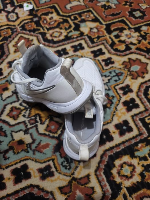 Продам красовки 37-38