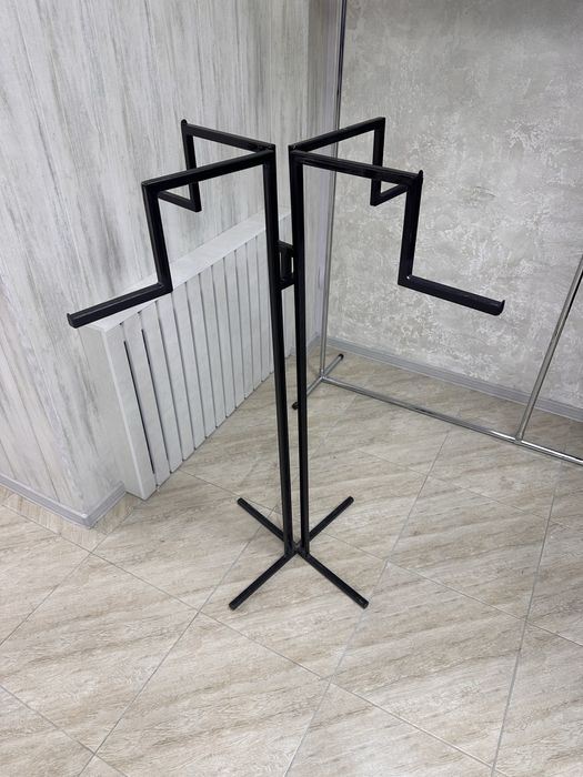 Продам стойки в стиле лофт