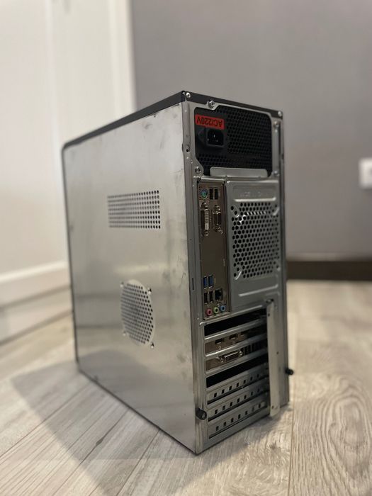 ПРОДАМ мощный игровой/офисный компьютер с RX580