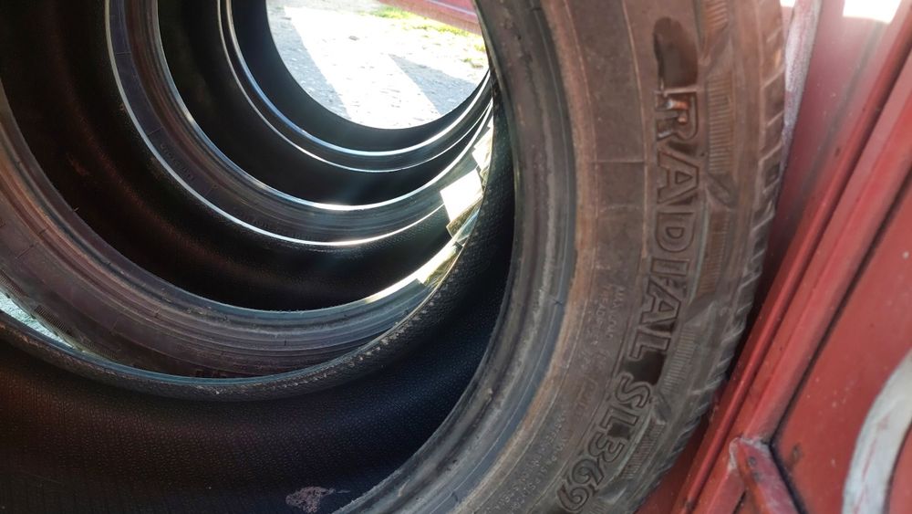 продаю б/шины 285/50/28