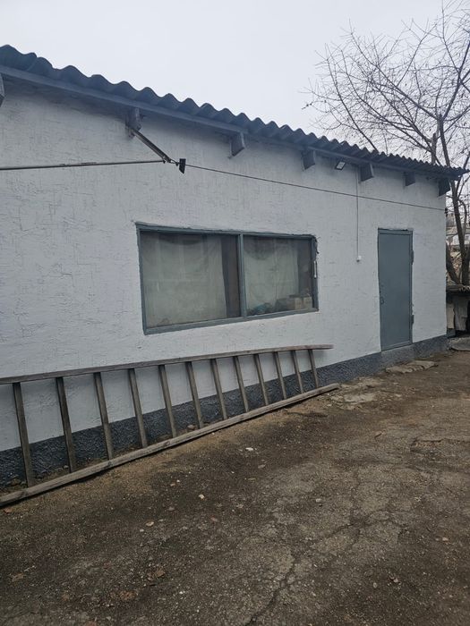 Продам дом, гараж, баню, времянку.