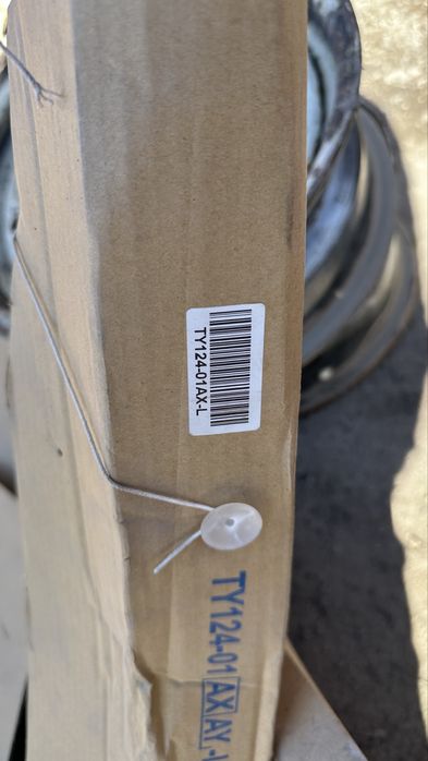 Продам крылья на камри 40