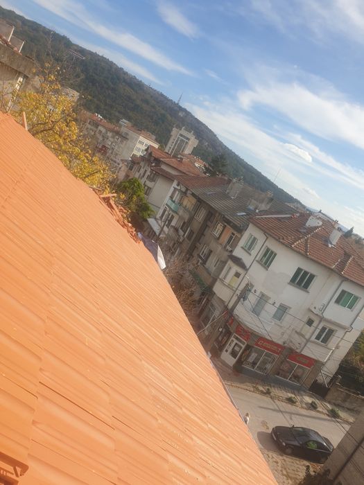 Ремонт на покриви,Хидроизолация,Тенекеджийски услуги,Навеси,Нови покри