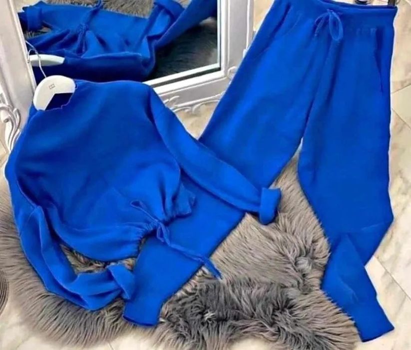 Дамски комплекти