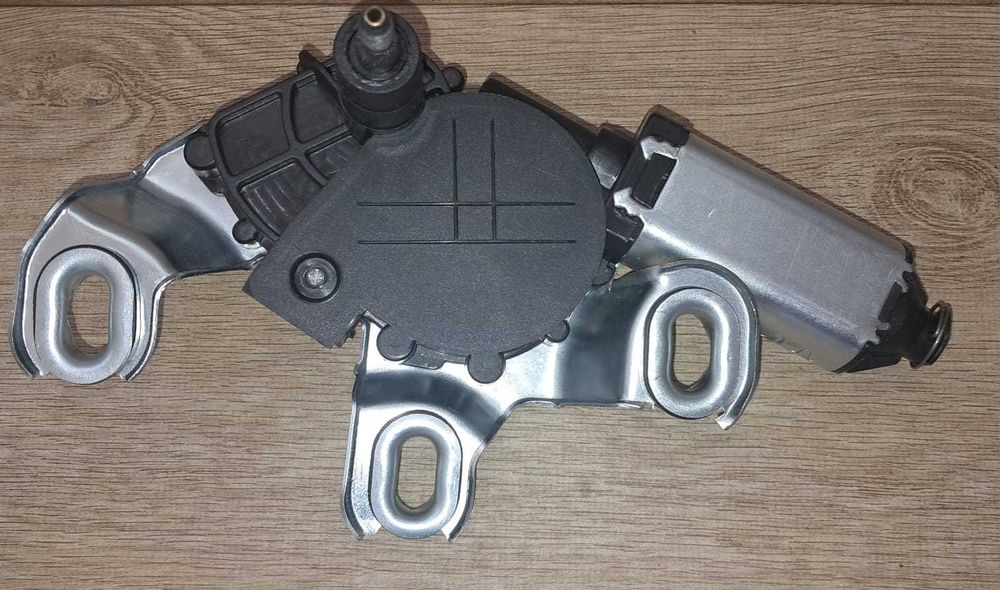 Motoras stergator luneta Skoda Oktavia 2