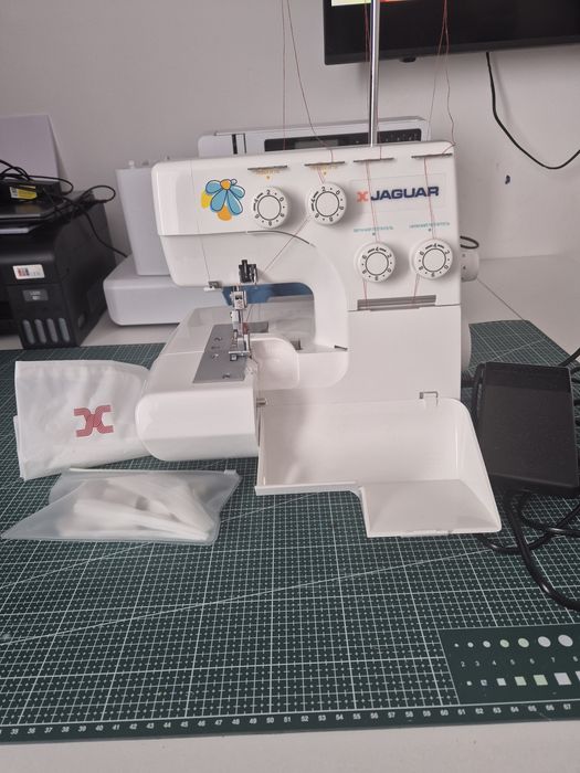 Продам бытовой оверлок