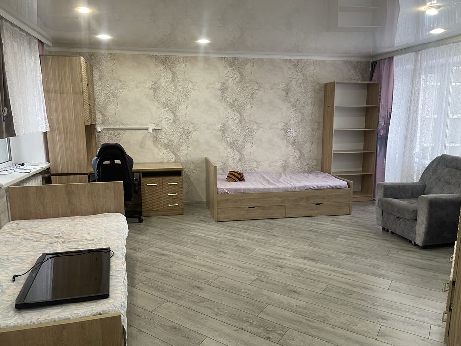 Сдаю в аренду кв 3х Пришахтинск 22 мкр 1 д