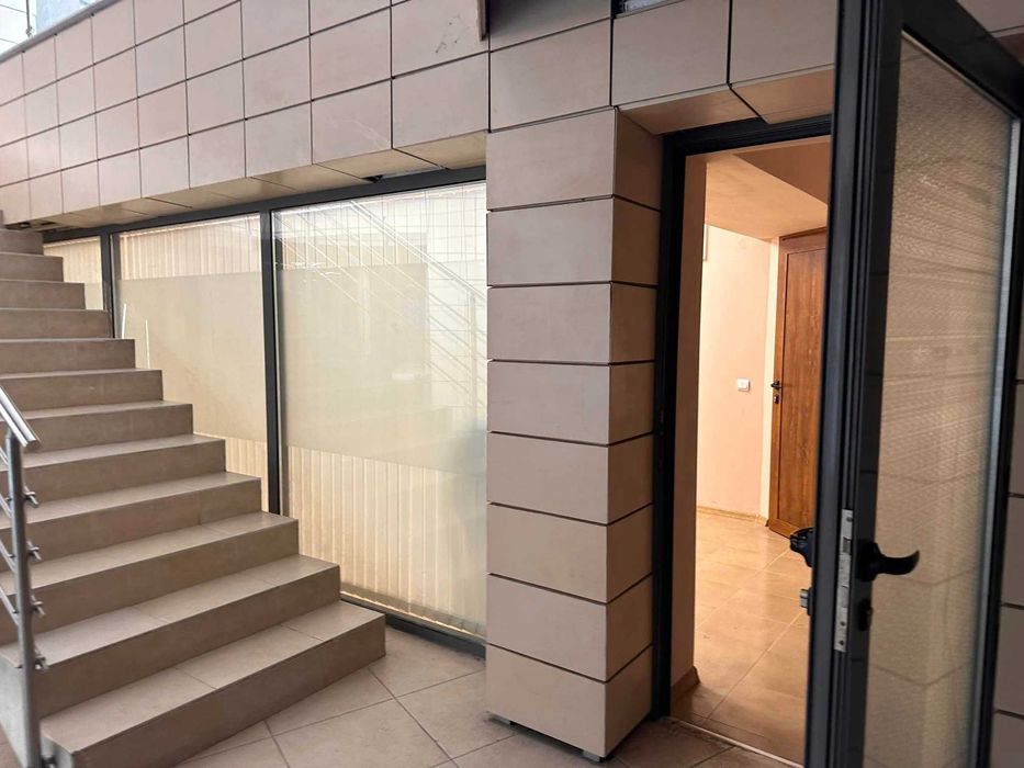 Продава се Магазин в Варна, Център - 26 кв.м за 2116 €/кв.м - Снимка #12