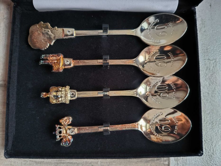 Комплект 4 щамповани лъжички за кафе или чай-1947-2007-Колекционерски