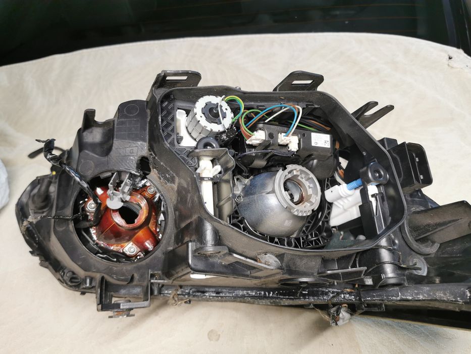 Ляв фейсов фар за BMW e60 e61