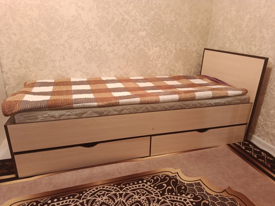 Продам кровать срочно