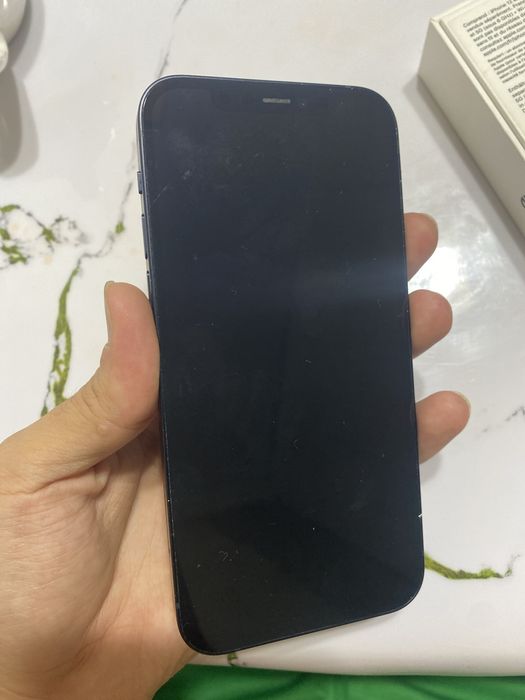 iPhone 12 телефон 128 гб