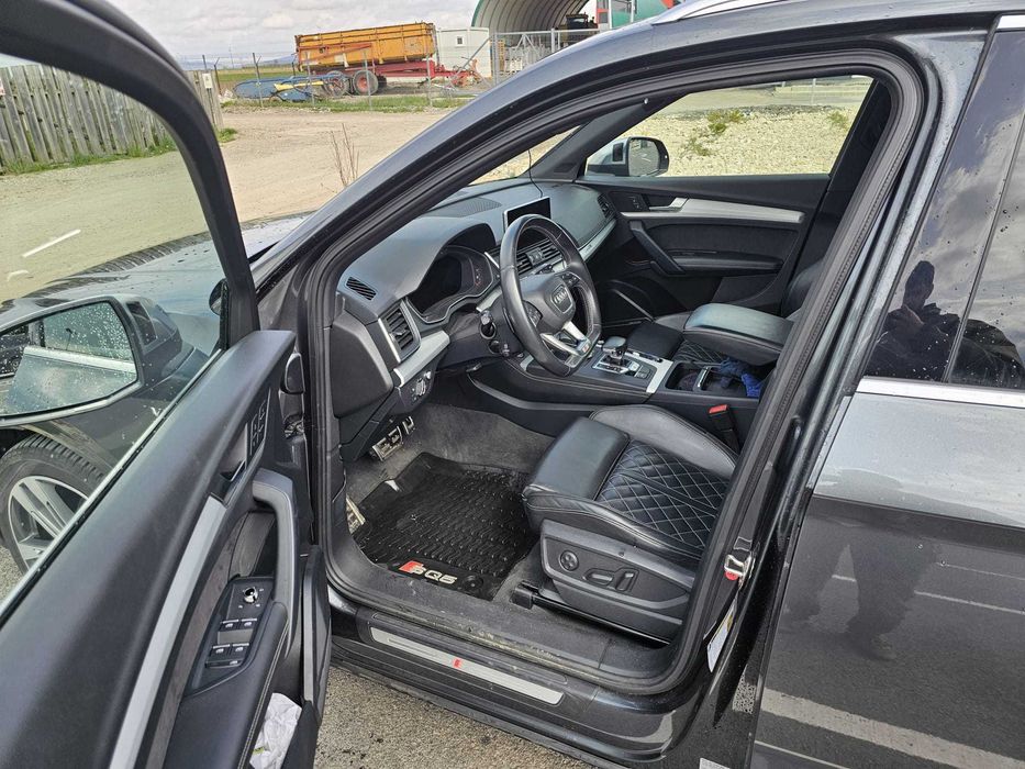 Vand AUDI SQ5 2018