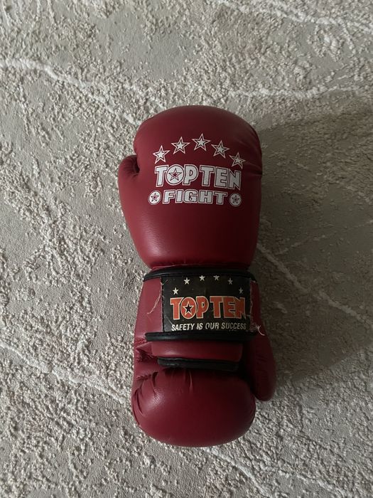 Перчатки для бокса,кикбоксинга