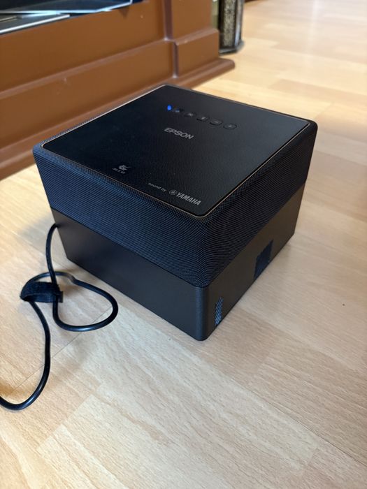 Videoproiector Epson EF-12