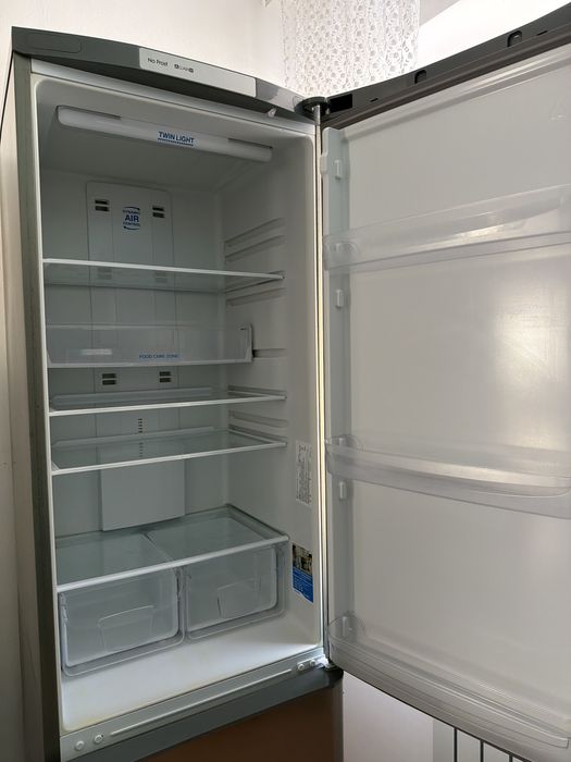 Продам холодильник б/у