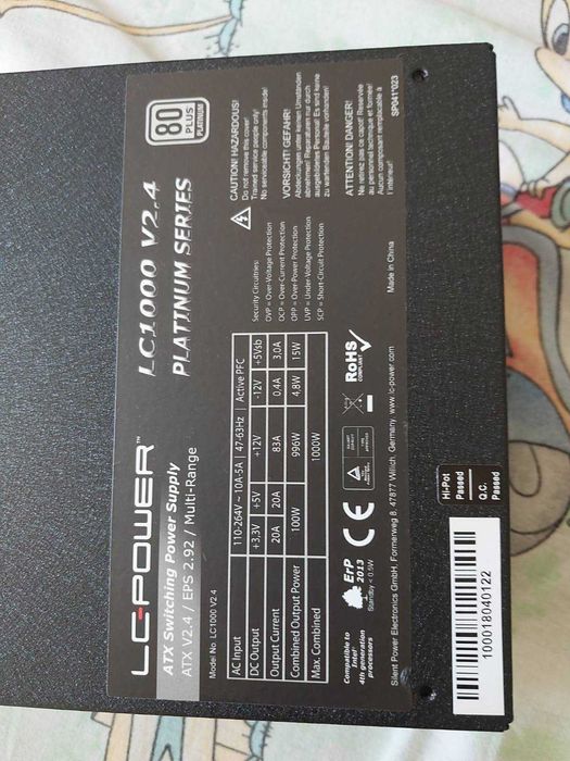 LC-Power 1000W Platinum LC1000 V2.4 - компютърно захранване
