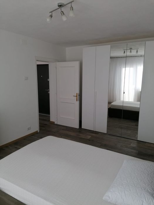 Închiriez apartament în București
