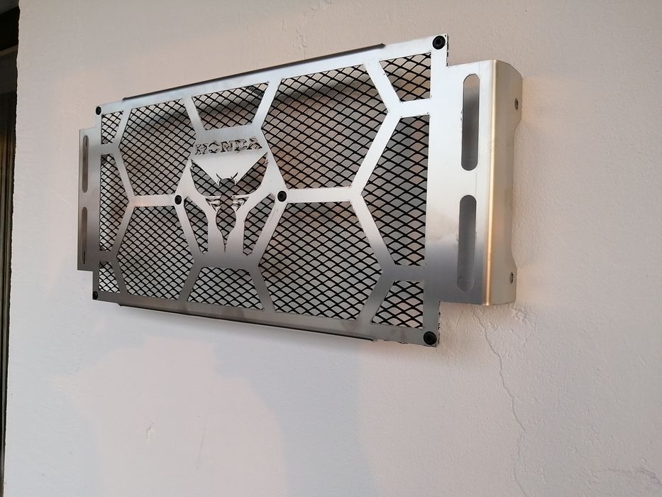 Grila radiator Honda Hornet PC34 PC36
