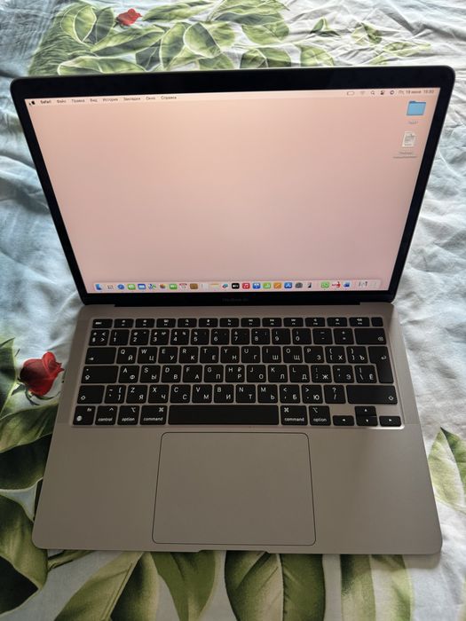 Продам Macbook Air 13