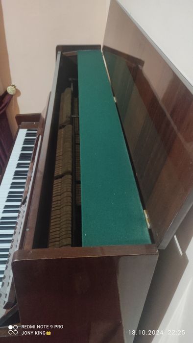 Пианино сотилади холати янги яхши