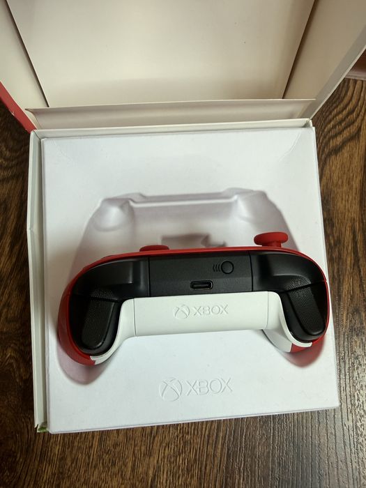 Джойстик  беспроводной xbox