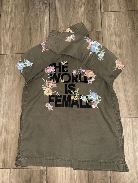 Пролетно яке Bershka като ново