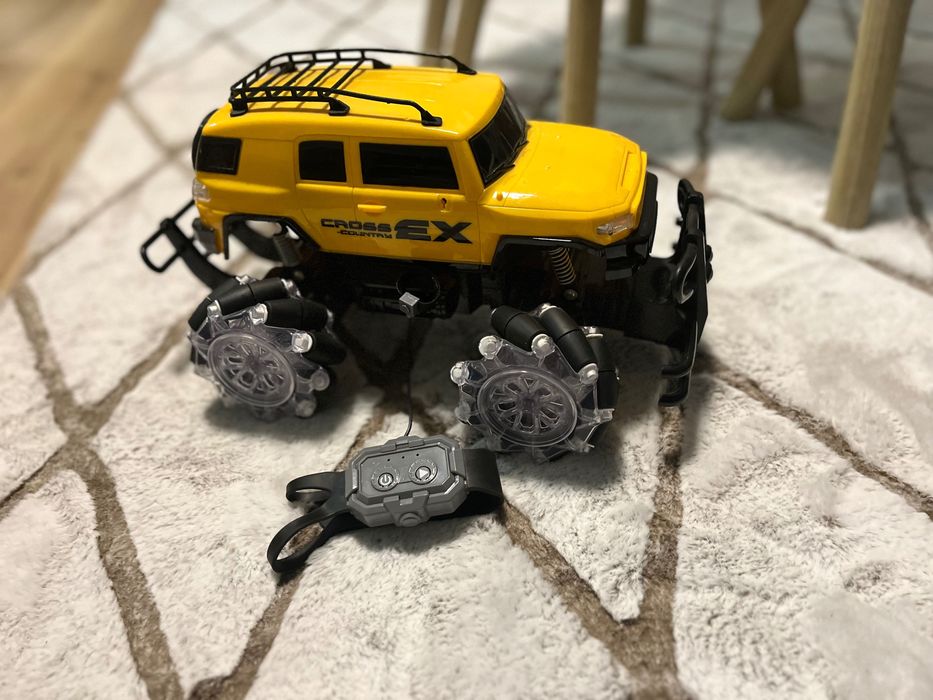 Кола Rover 1:12 R/C и Смарт Часовник