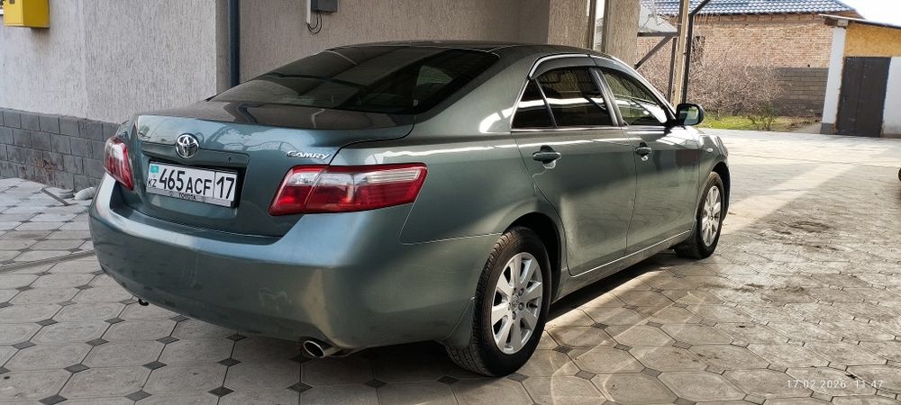 Toyota camry . 40