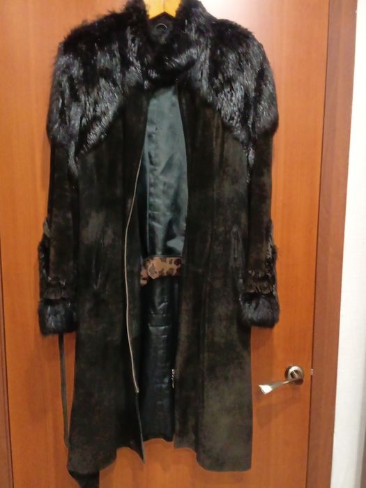 Продам шубку белую