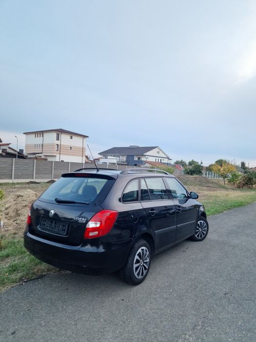 SKODA Fabia 2010 — imagine 4