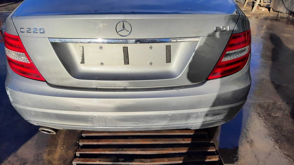 Dezmembrez mercedes c class w204 facelift c220 d/bara fata w204/capota
