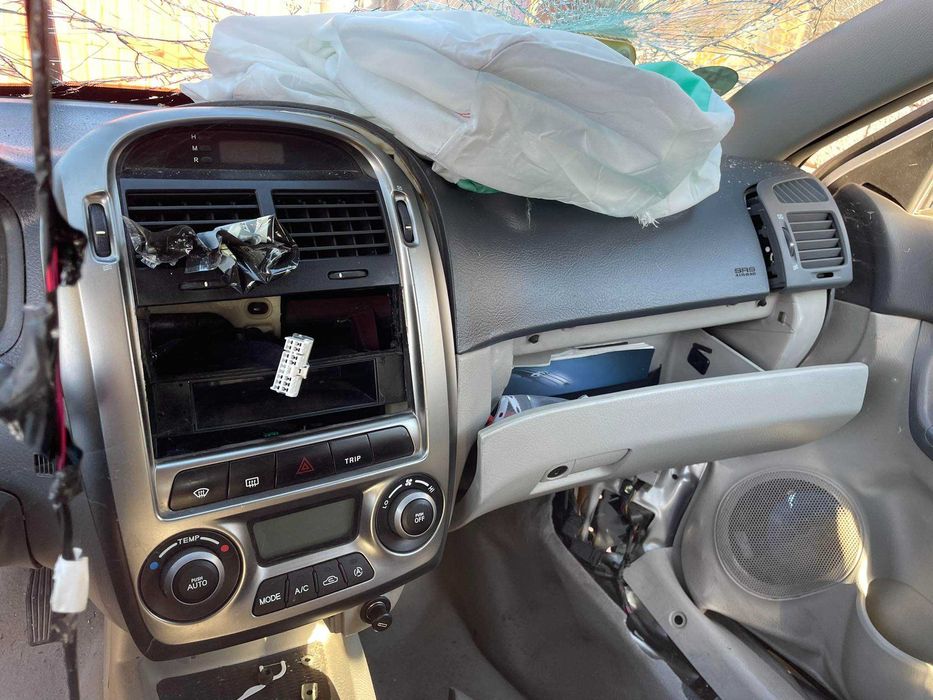 Kia Cerato 2.0 CRDI на части киа церато 2.0 црди