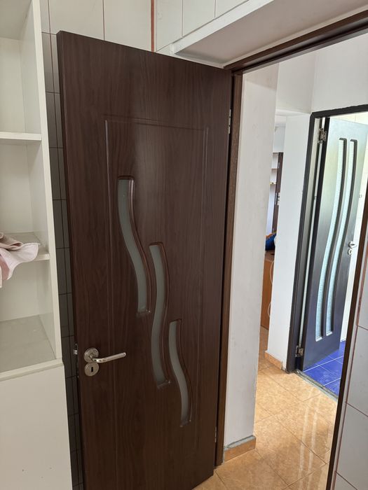 Usa interior 70 cm, lemn si MDF, 7 buc