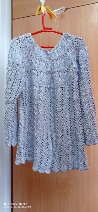 Вязаная кофточка разлетайка сиреневого цвета на 8-10 лет