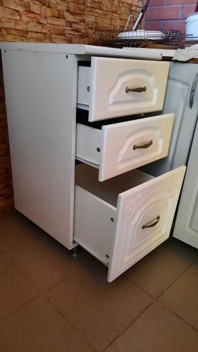 Кухонная тумбочка