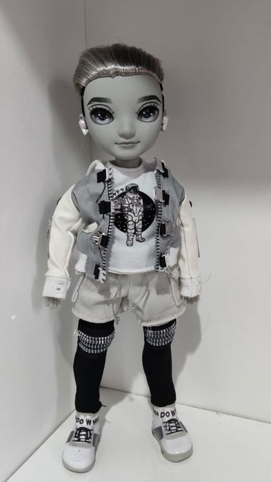 Продам куклу мальчика