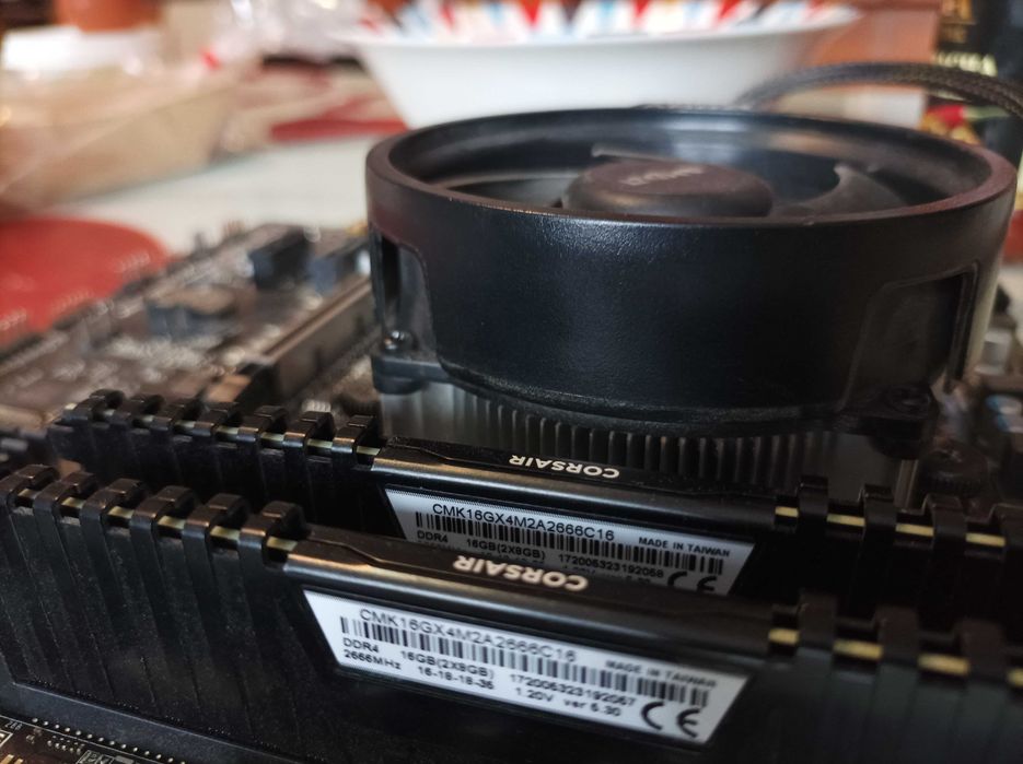 Kit AM4 ryzen msi ddr4 650lei