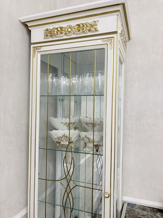 Шкаф витрина для посуды 2 шкафа